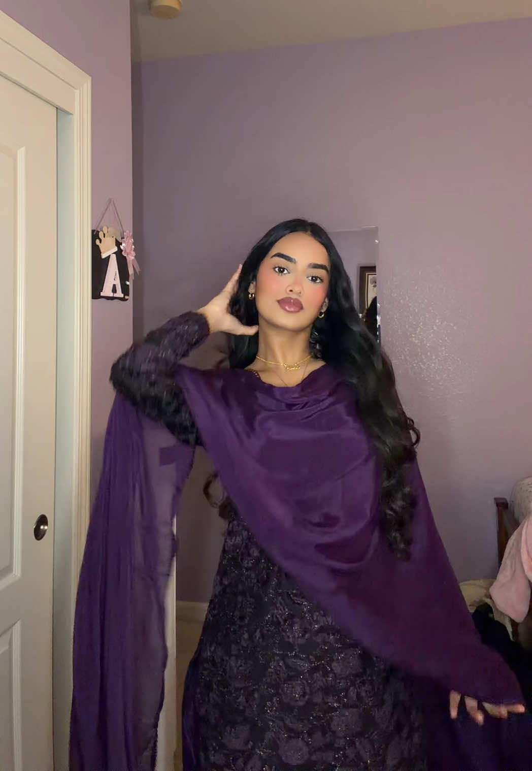 @anuubaee