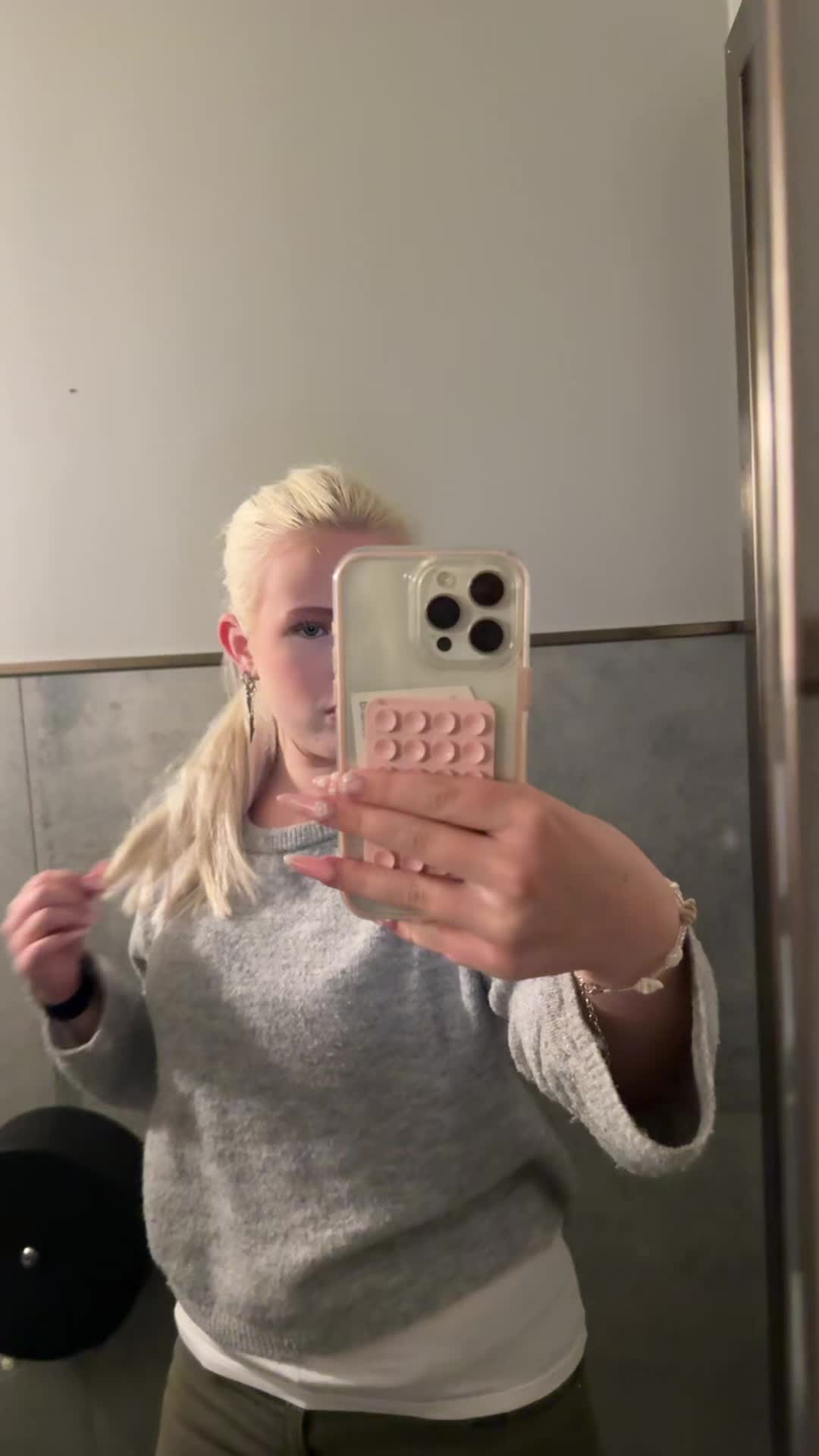 @Ellen😇