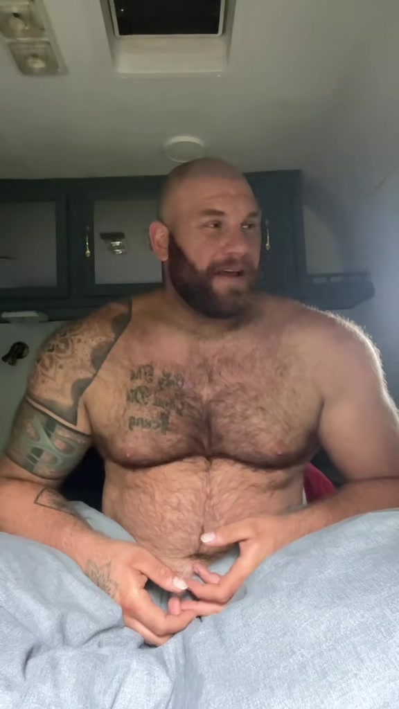 @AussieManAdventures
