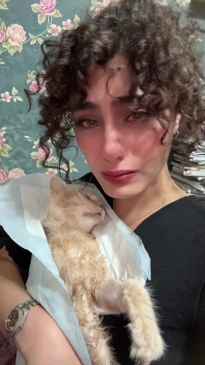 @آيمي بتتمشى
