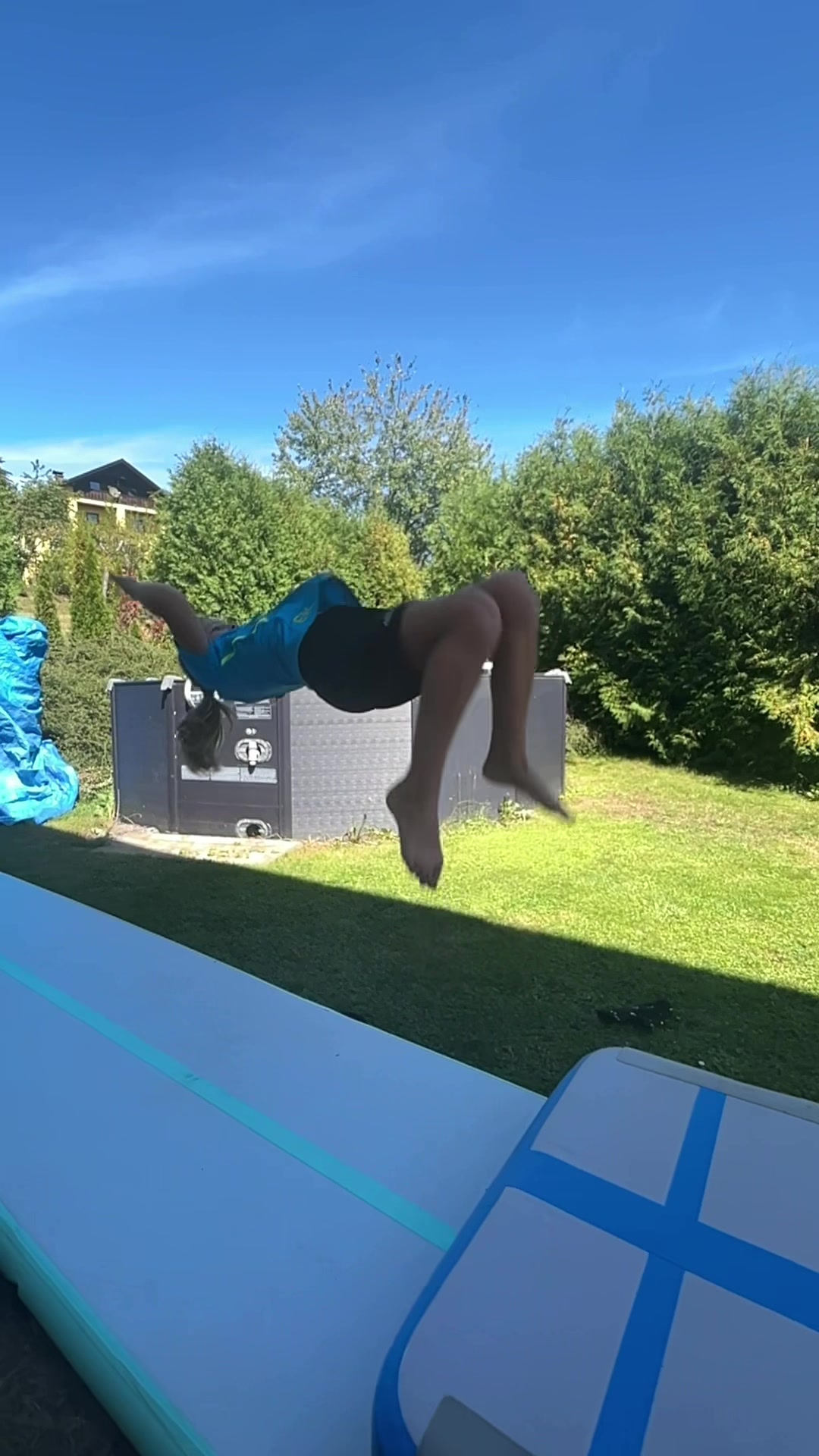 @emely.flips._