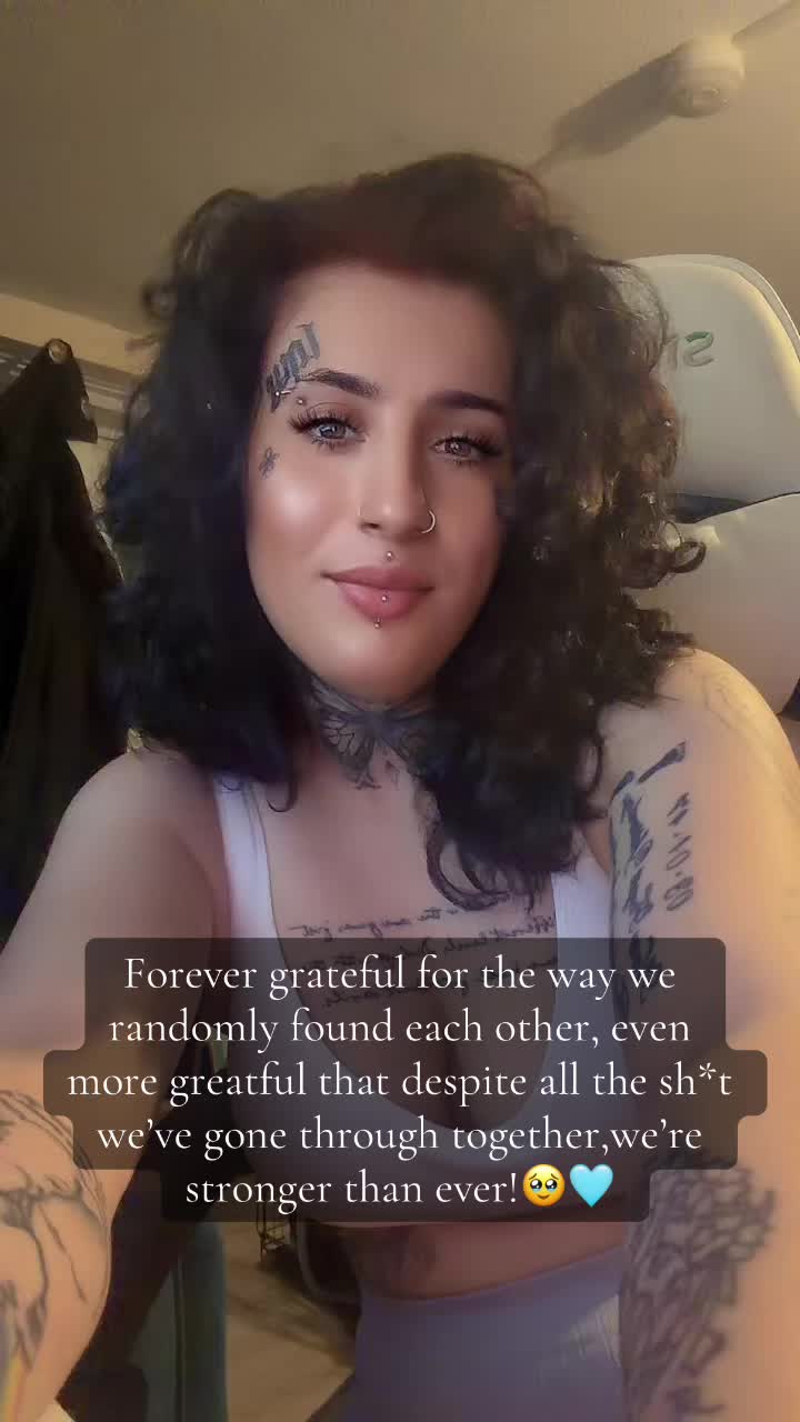 @Mel🦋