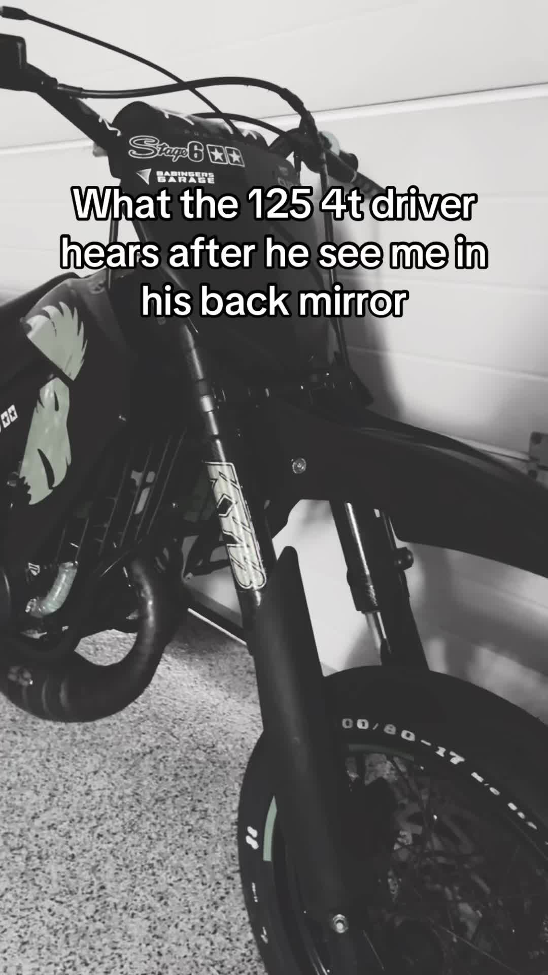 @2.stroke_ayris