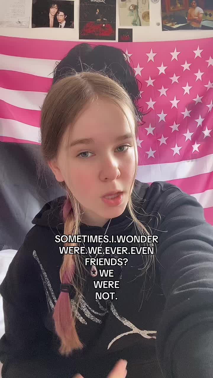 @𝐬𝐨𝐩𝐡 𝐚𝐧𝐝 𝐟𝐫𝐞𝐲 💕