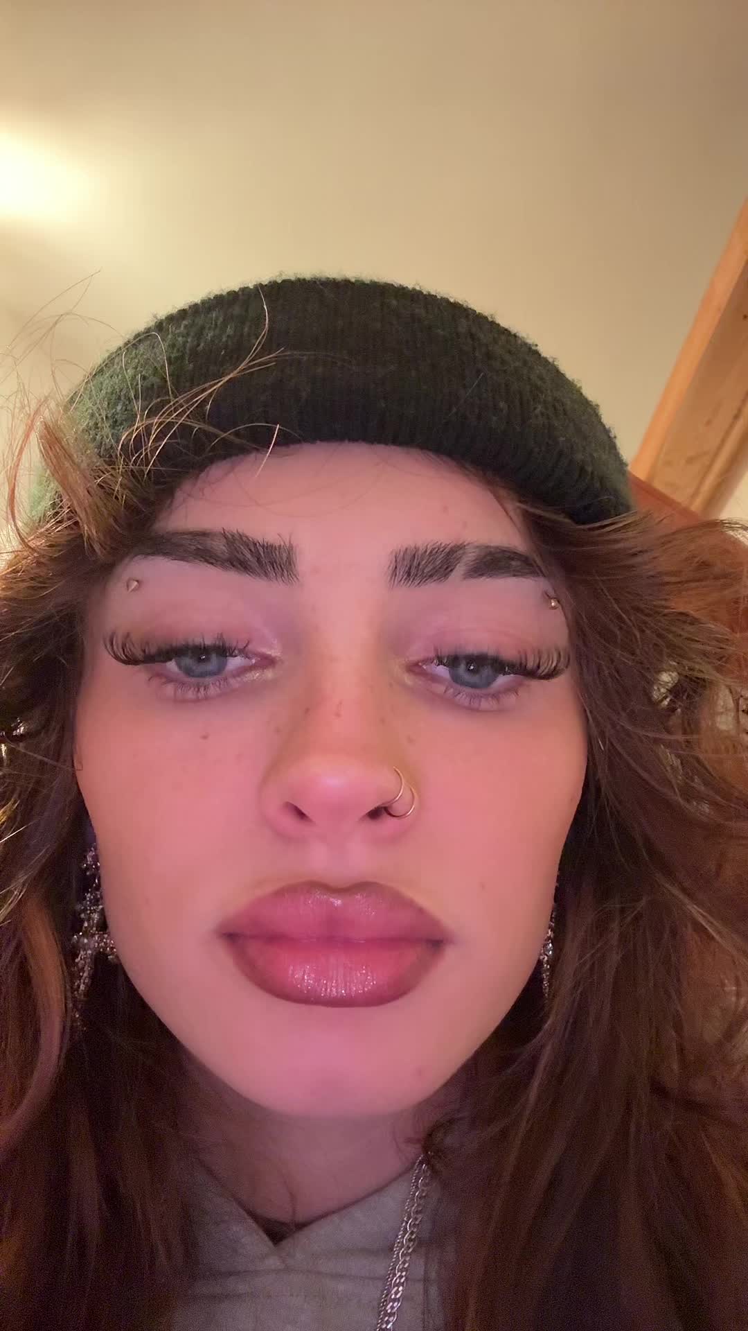 @gg