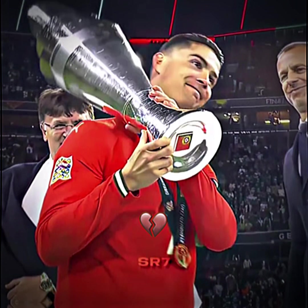 @UR • Cristiano 🤩 fun account