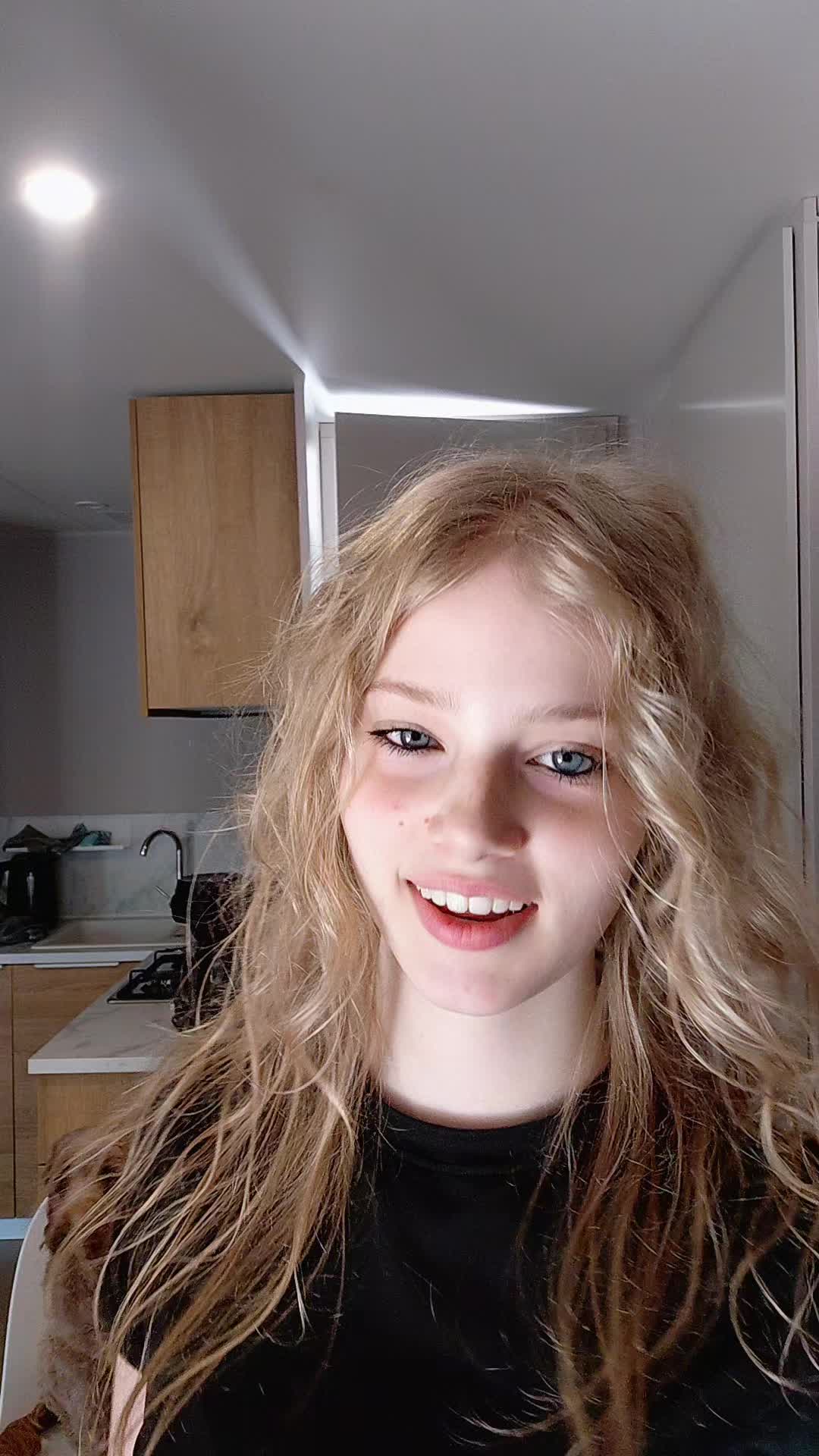 @😝