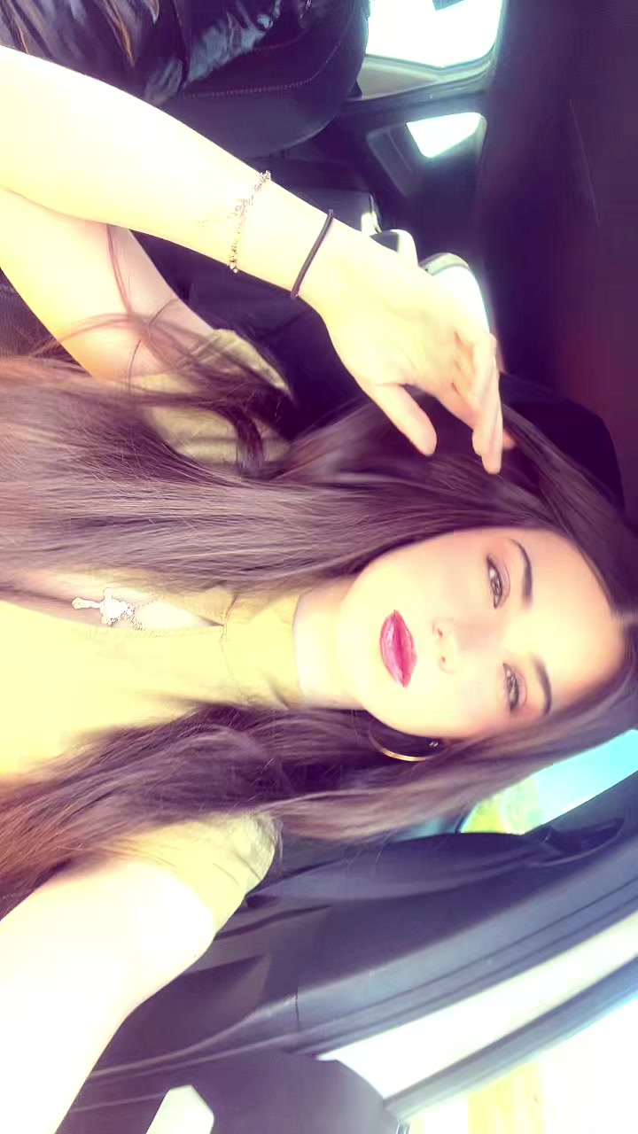 @laauuritaaaaaaa