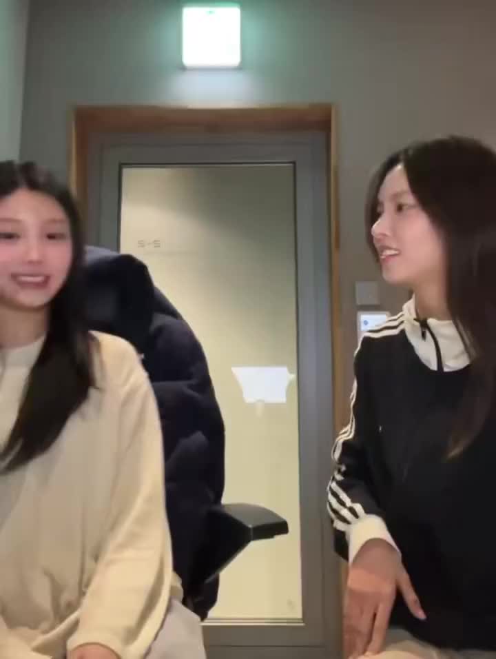 @Viennju