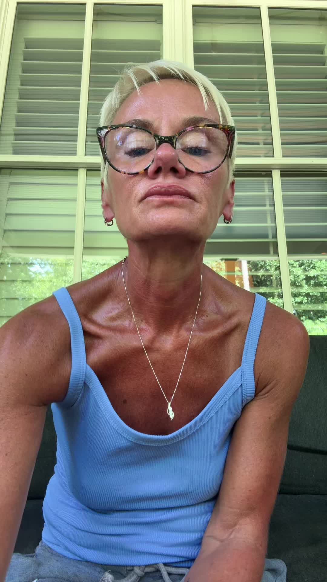 @mommang11