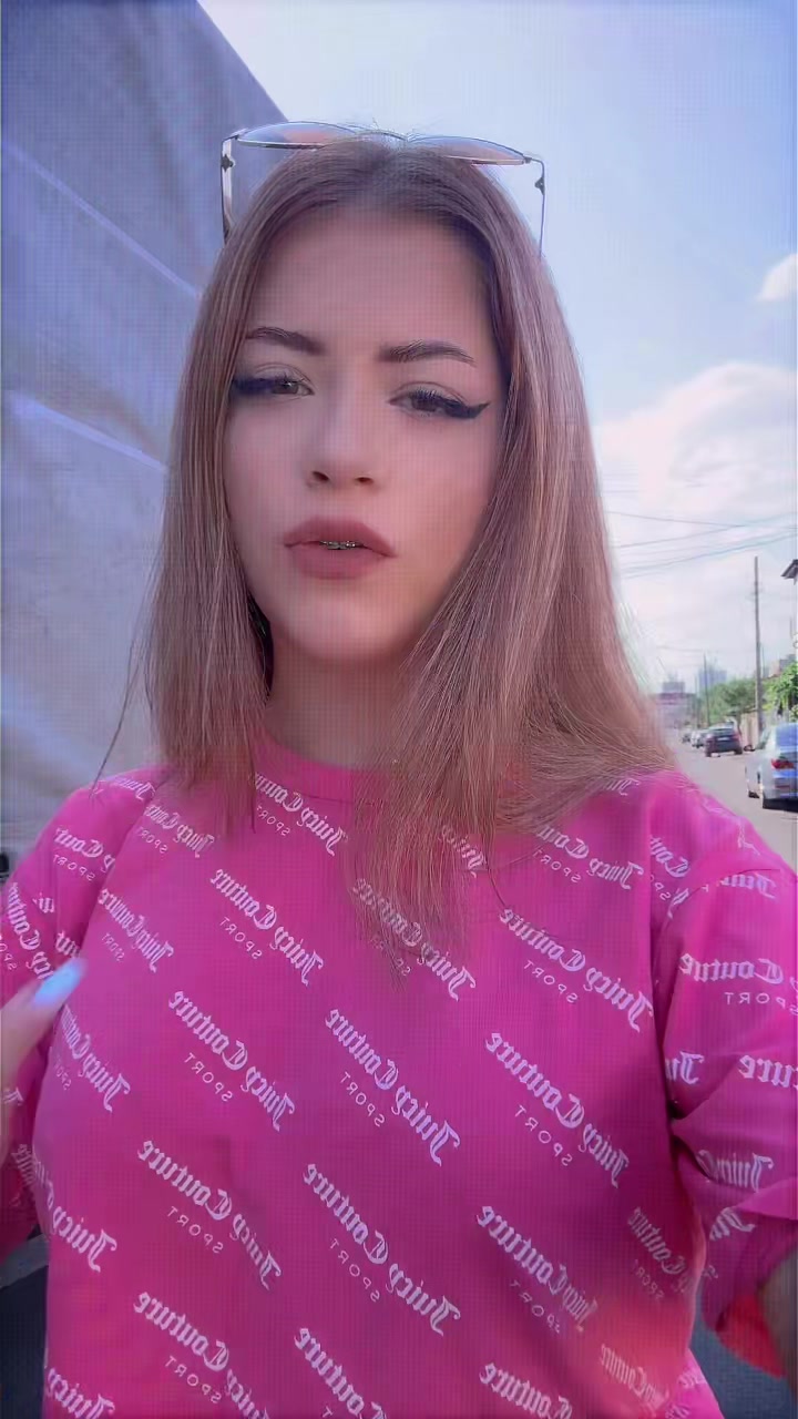 @Zahide de România😈