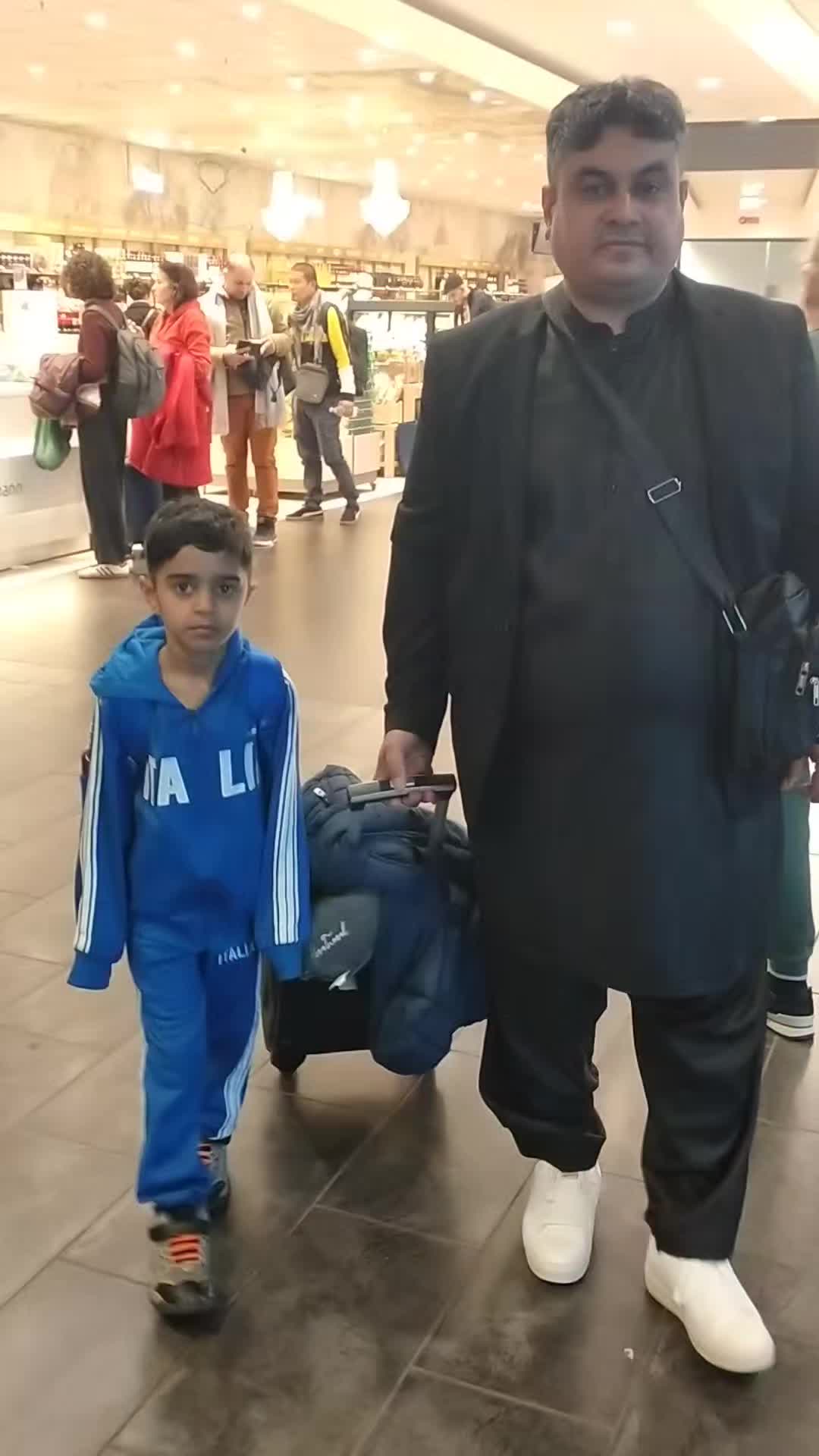 @Binaymeen