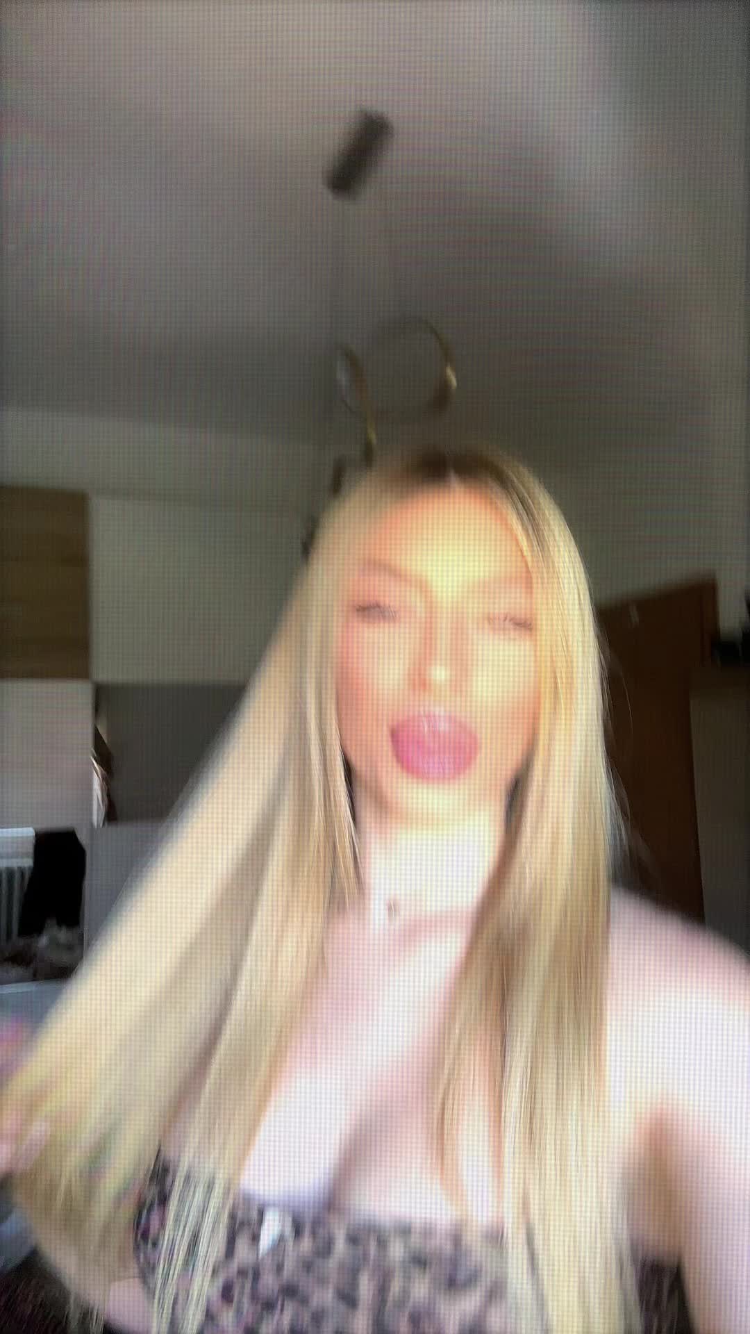 @Blondi🫀🇫🇷