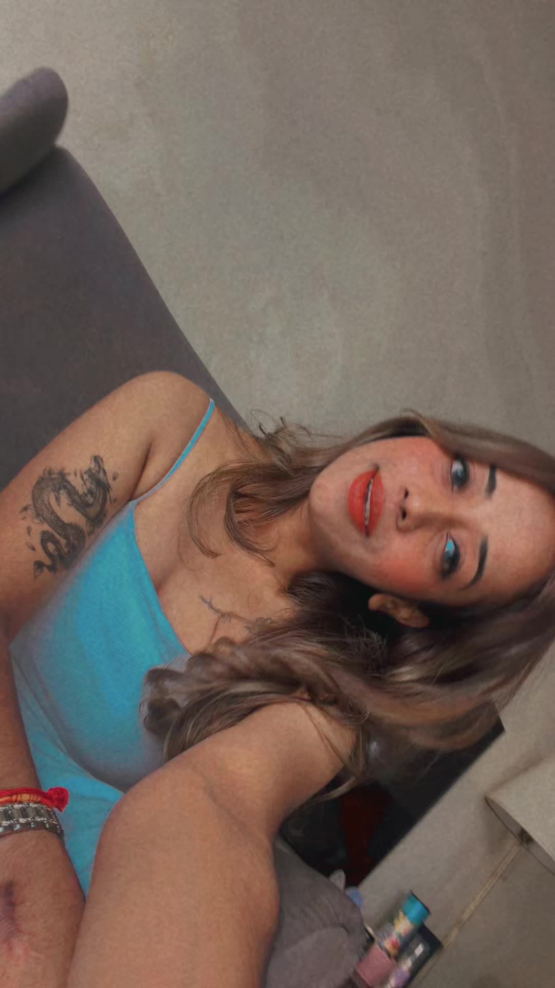 @neya00_
