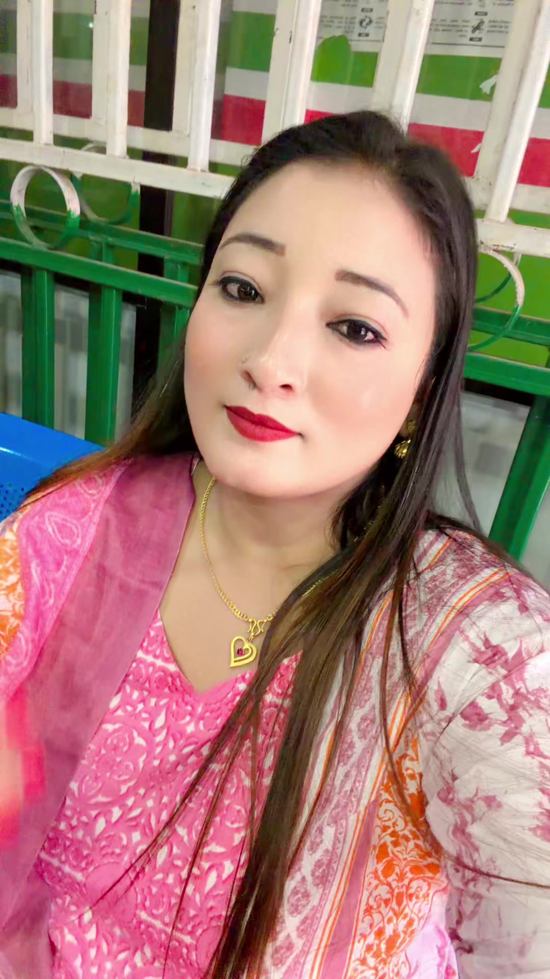 @Madhuu🌺