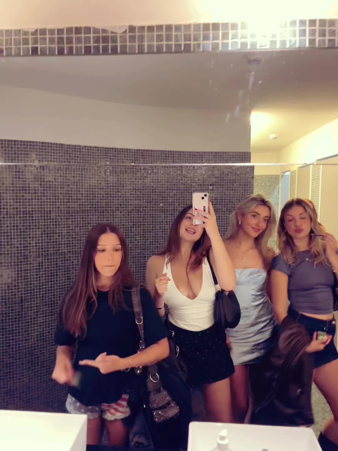 @8andate