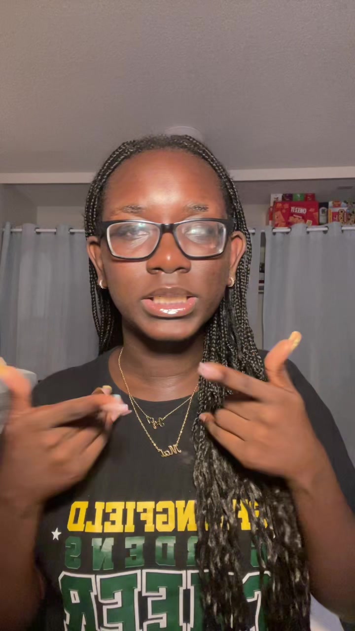 @theeworldofmai