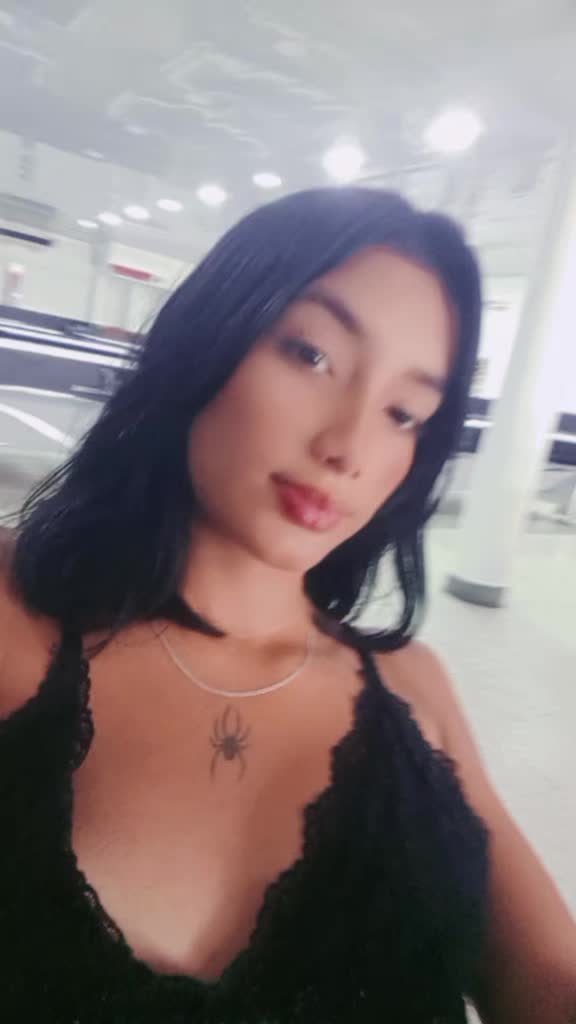 @Yilena🕷️