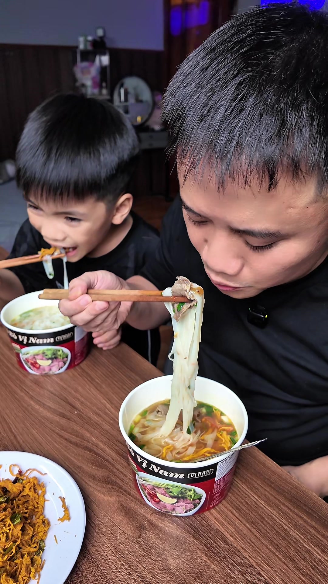 @Nguyễn Văn Hậu (Hậu Troll)