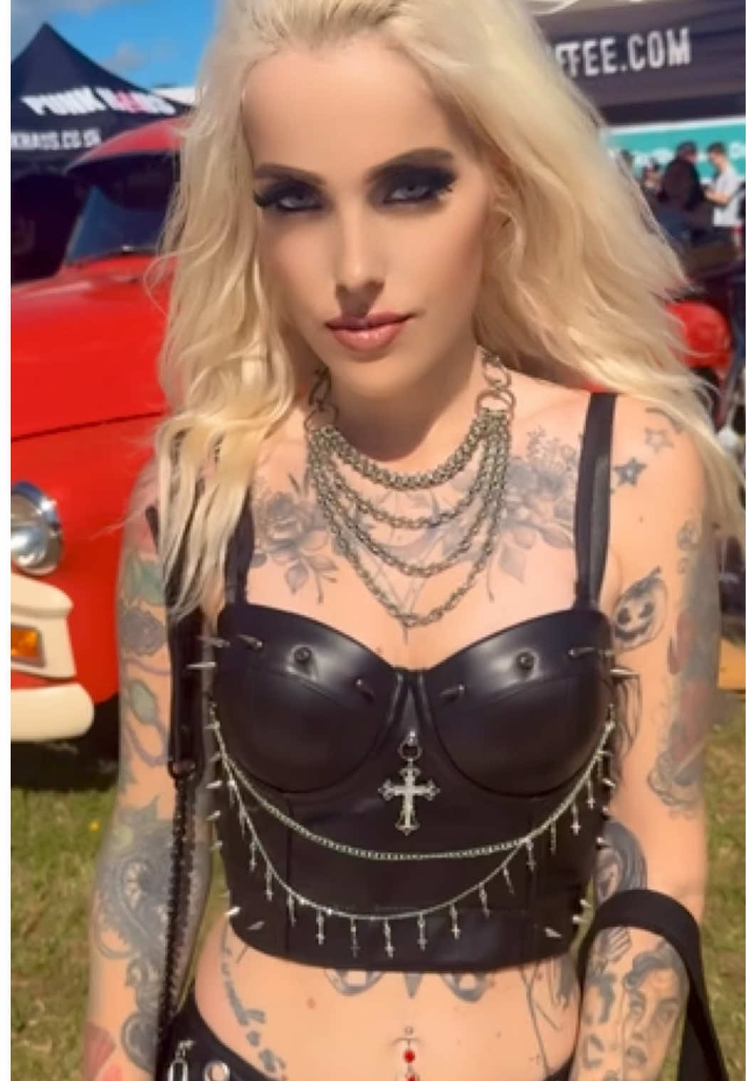 @Raquel_Miriam_
