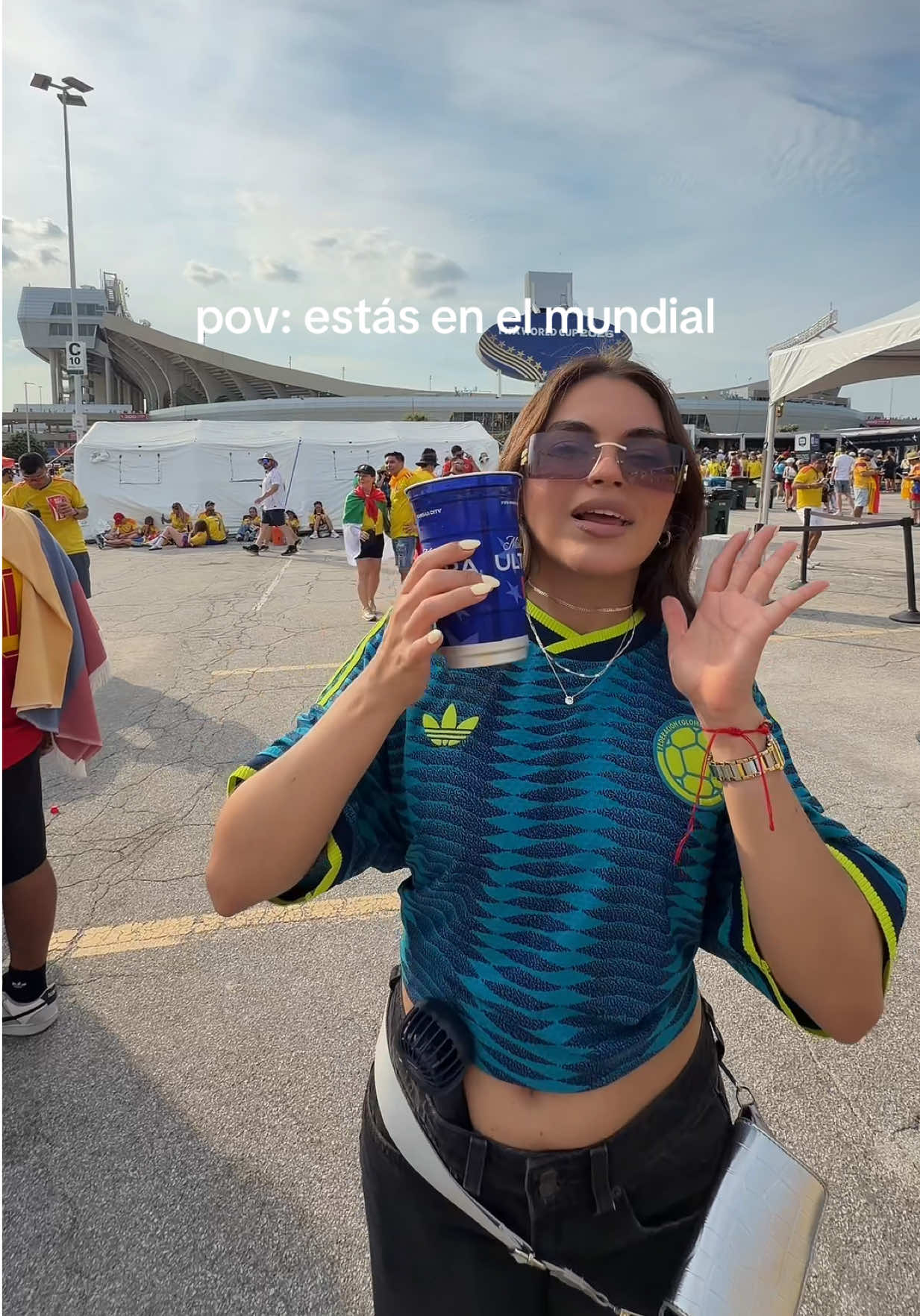 @Camila