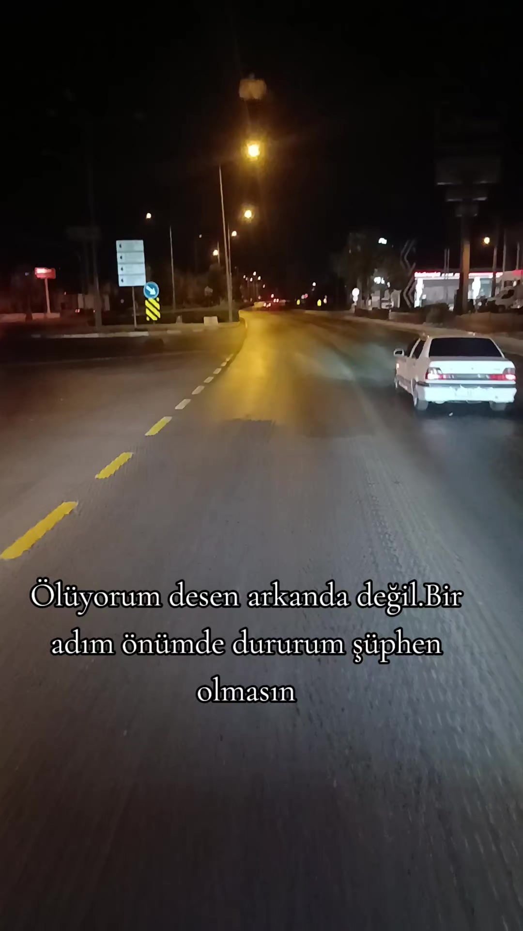 @emelııı