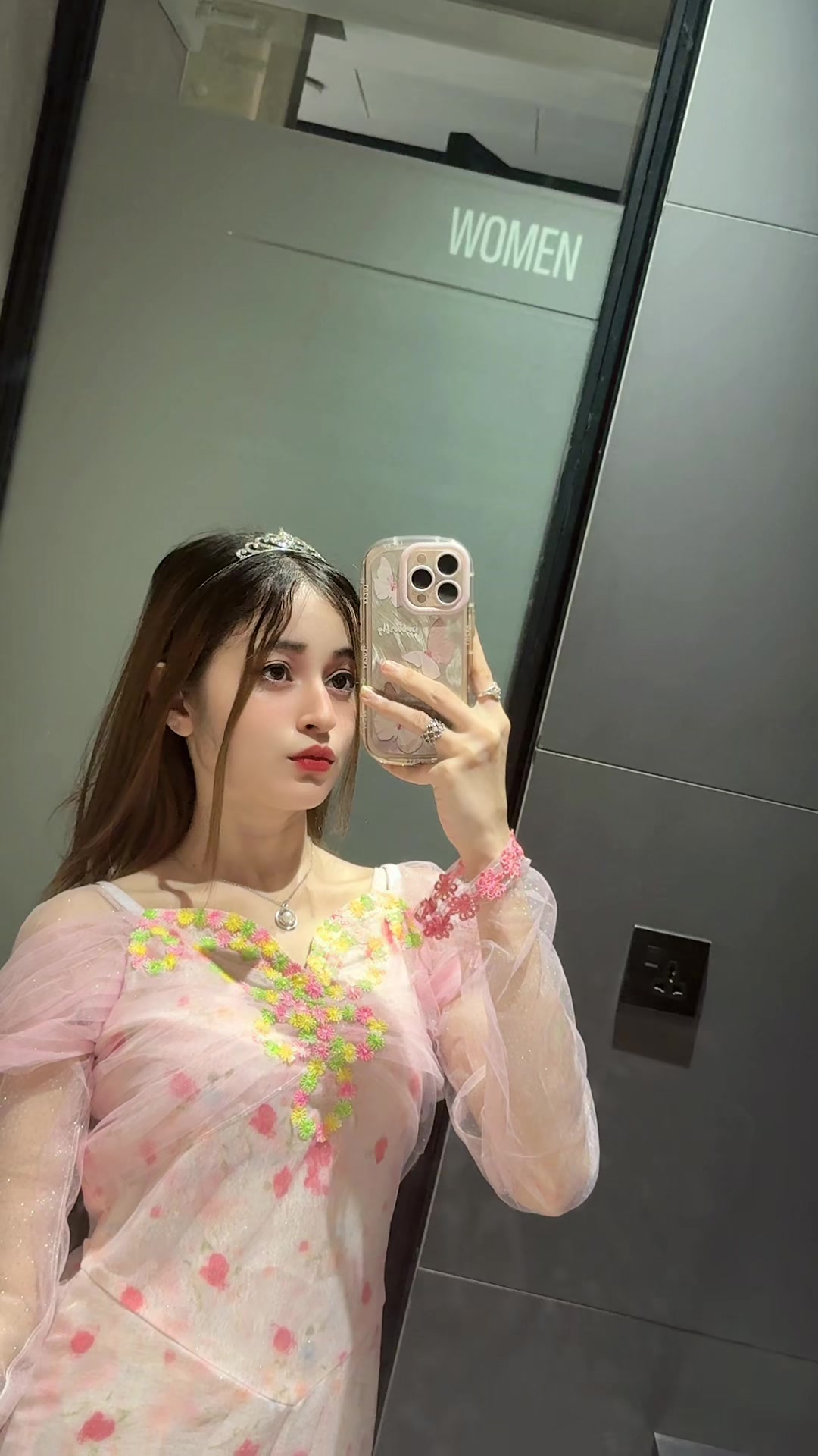 @🧚♀️✨-RI CH I -✨🧚♀️