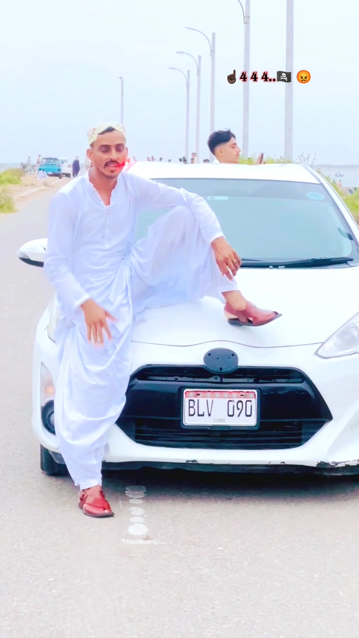 @ᴋʜᴀʀᴜ 4⁴4☝🏿🇵🇰 ︻┻┳══━一