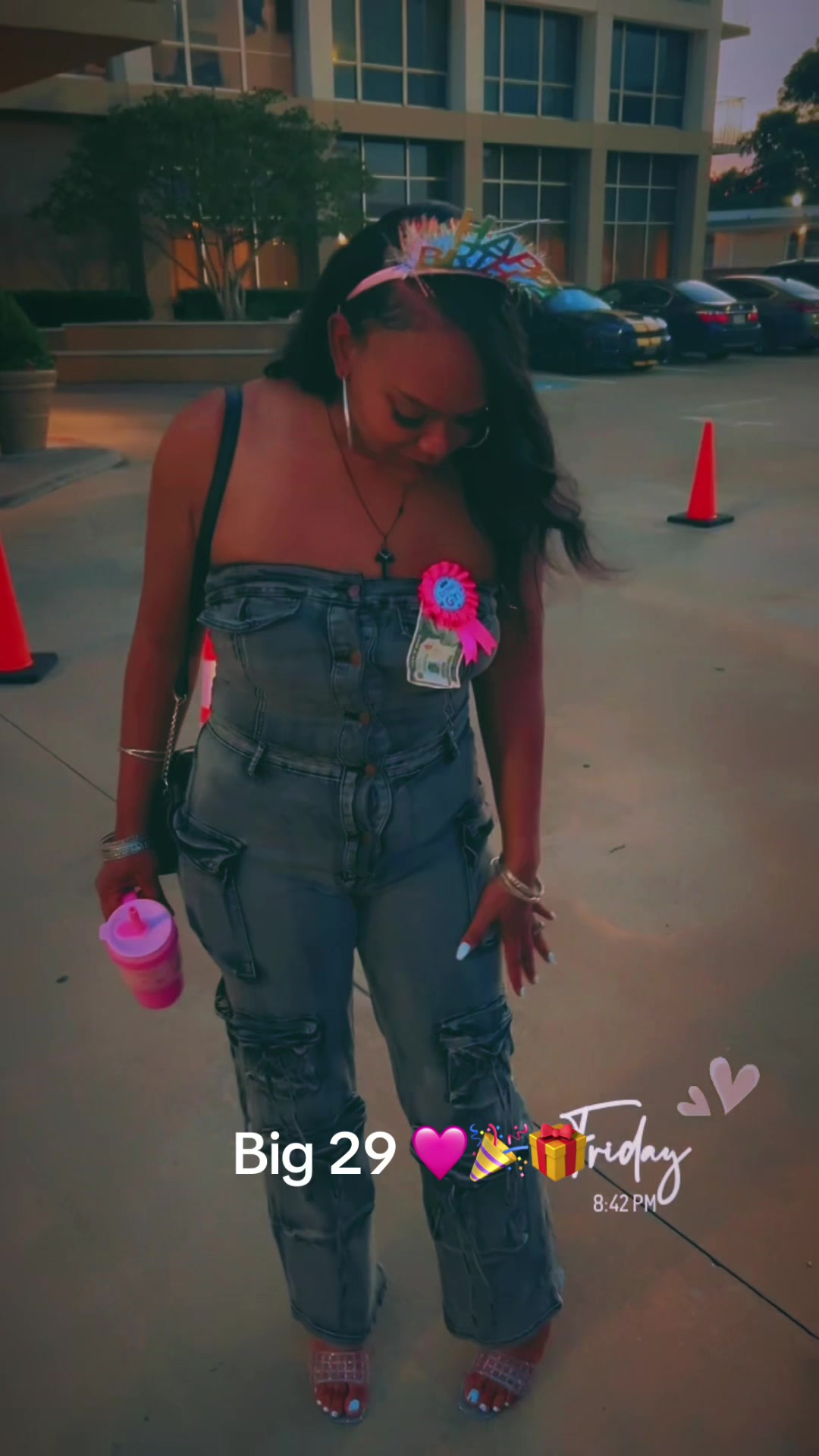 @Laadi_zaay