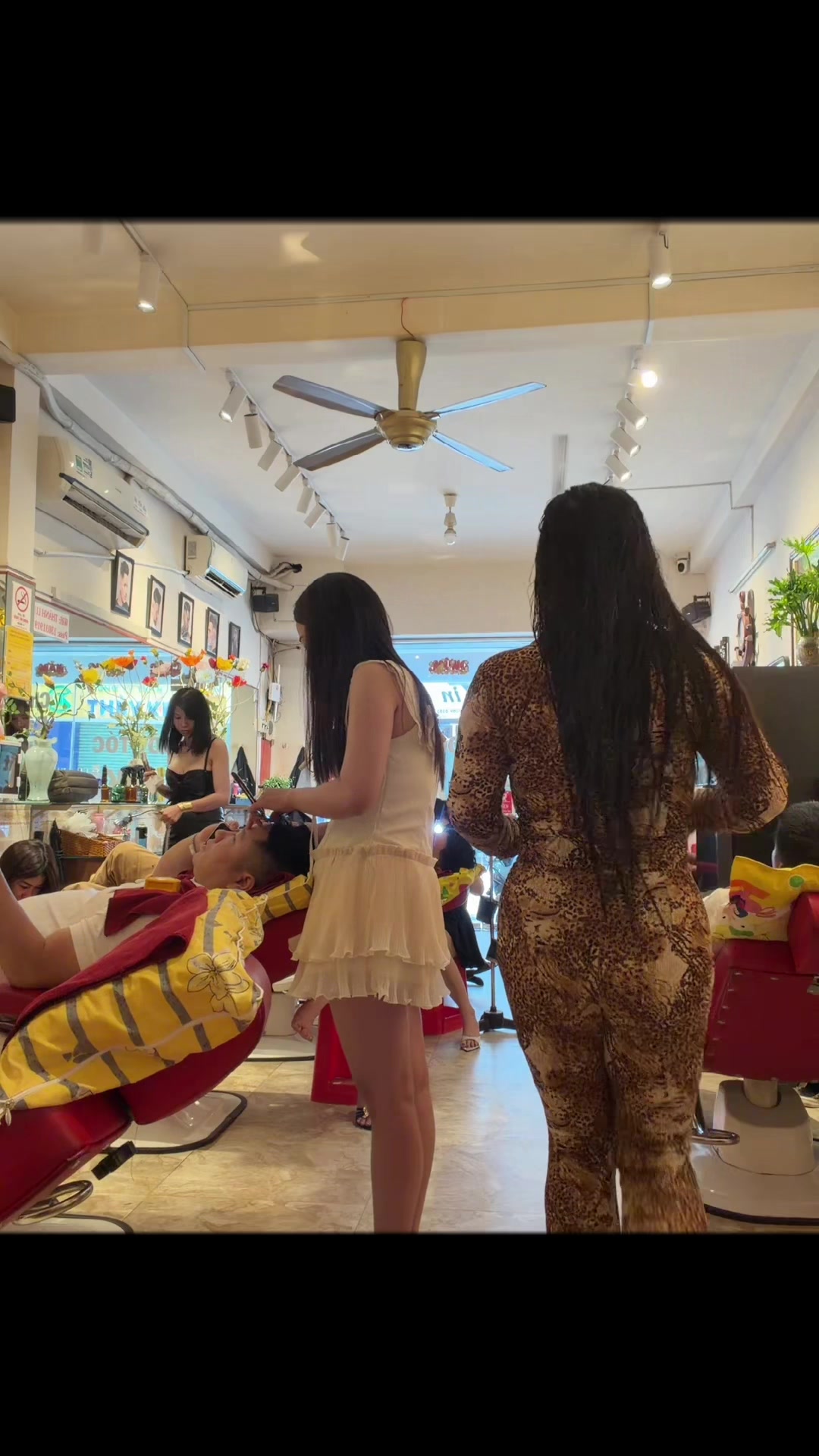 @HỚT TÓC NAM THẢO NGUYÊN Q4