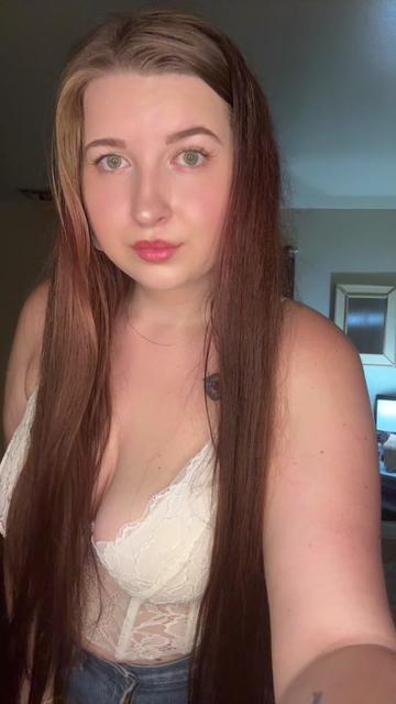 @Hayleigh rose🥀