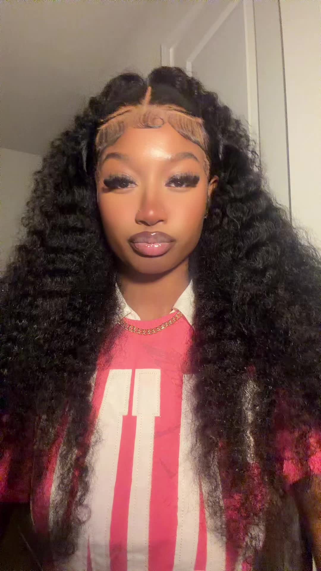 @CAITLYN SIMONE 🎀