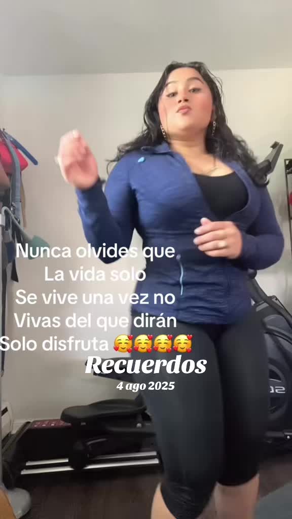 @josselineoro