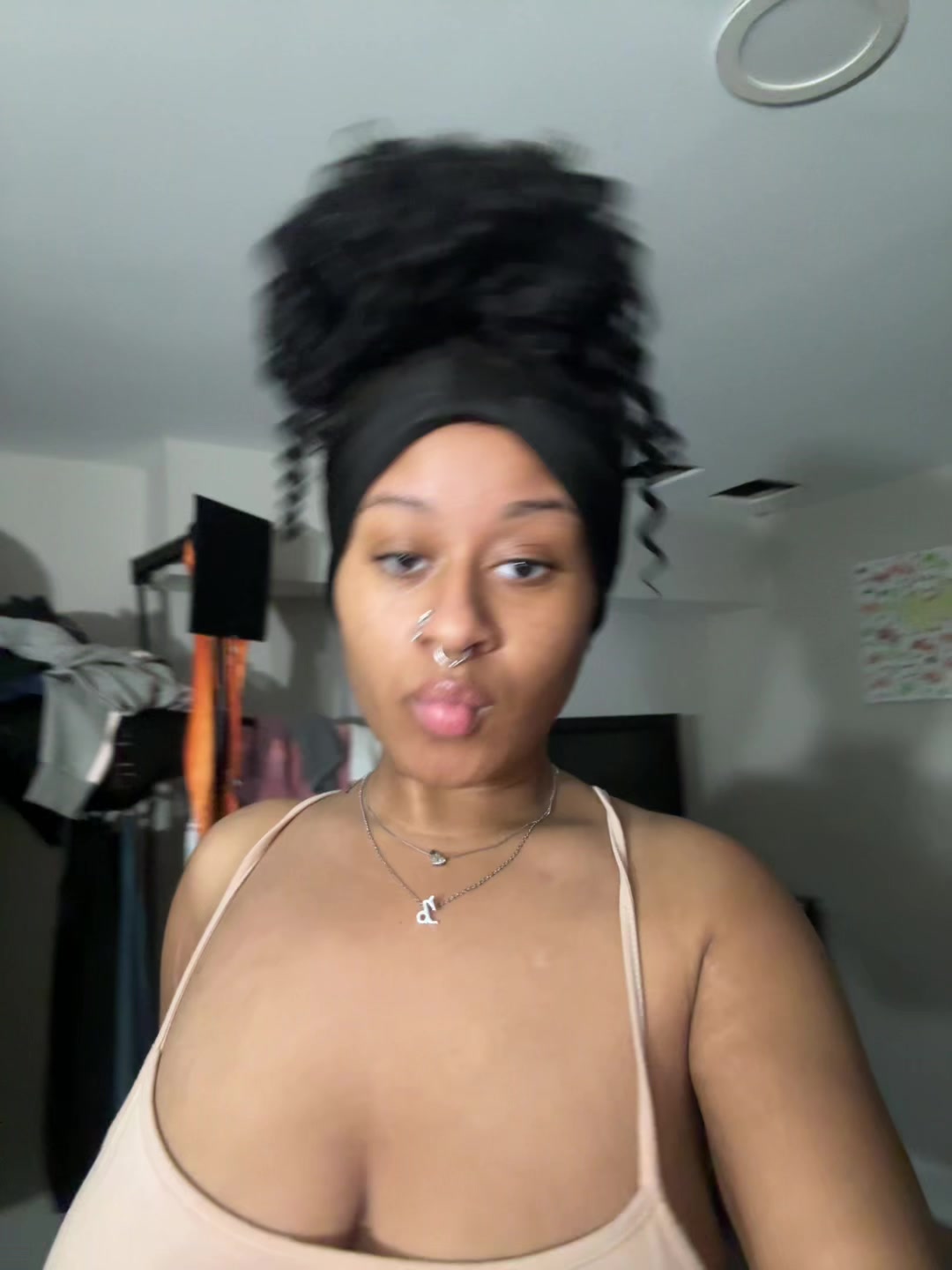 @NickieNikk♡