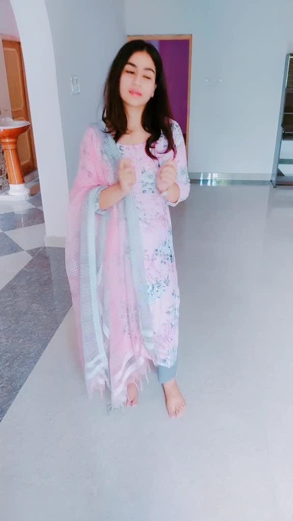 @sunidhi Chauhan