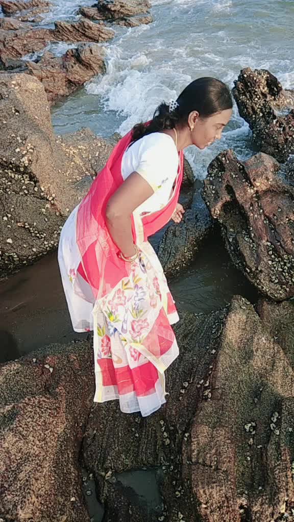 @geethikaammmu