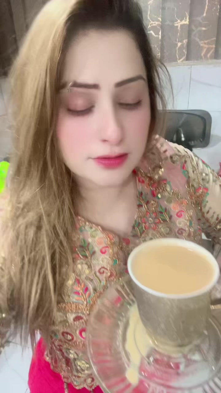 @Farah Lashari