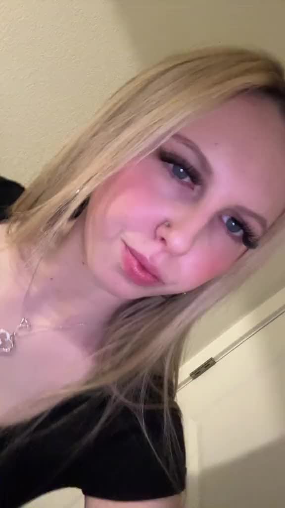 @HannahSwift🥱