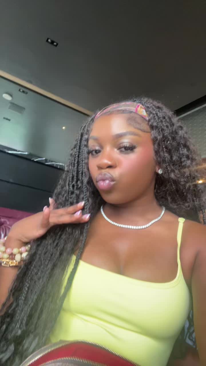@Iamkaylawaylaxo