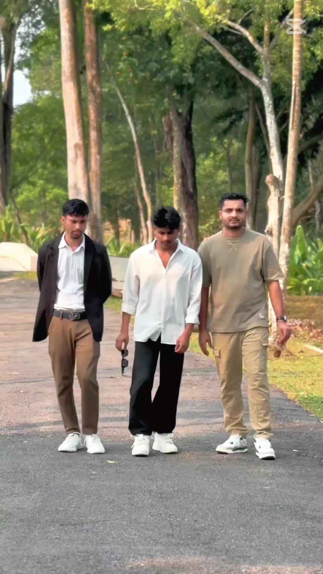 @🇳🇵Avash M&igrave;&scaron;hř&aring;🇲🇾