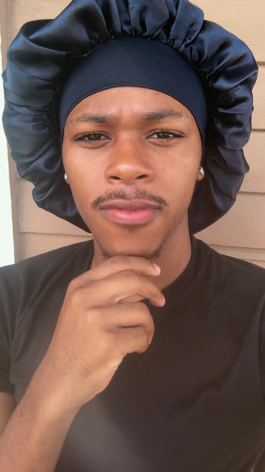 @Dee🧸