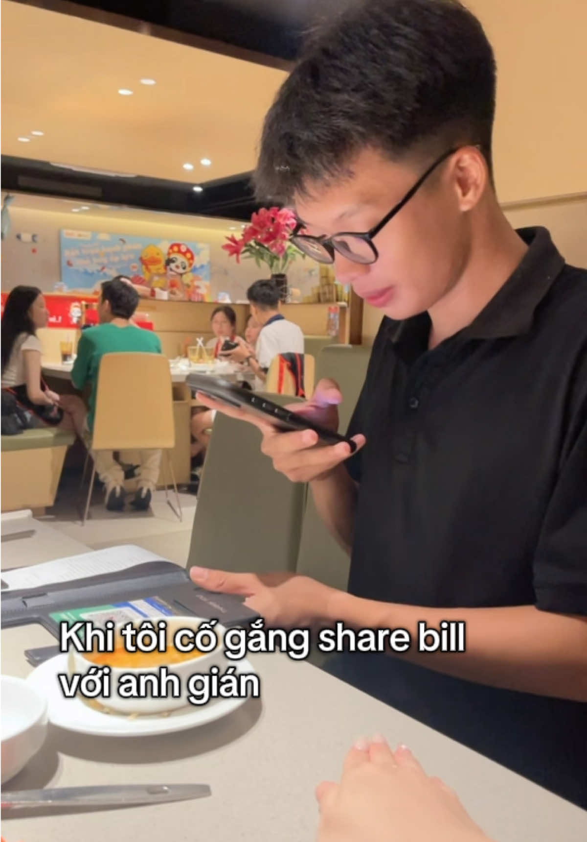 @Bạn gi&aacute;n v&agrave; sữa d&acirc;u🪳🍓