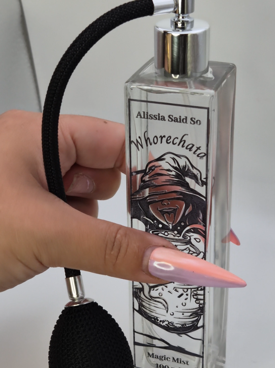 @Bruja Perfume Lab