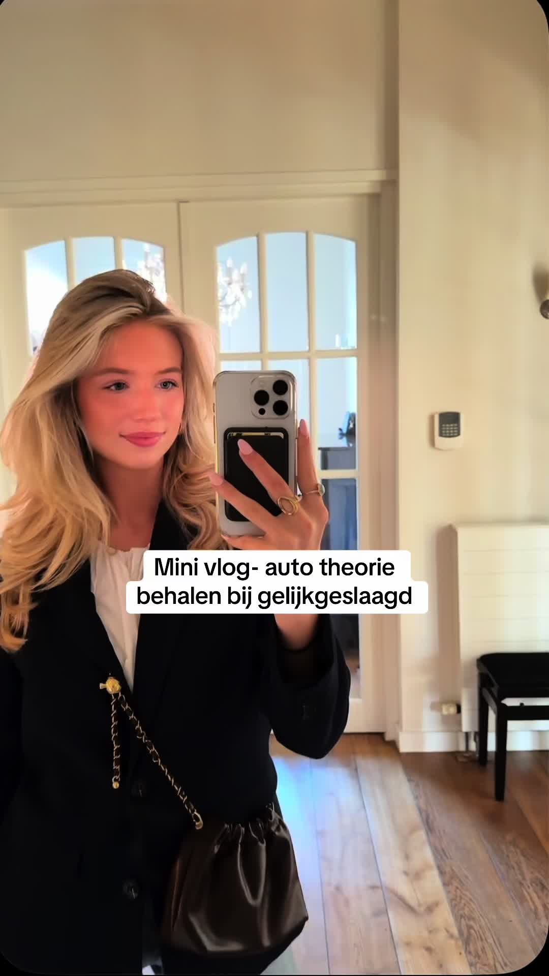 @𝑅.