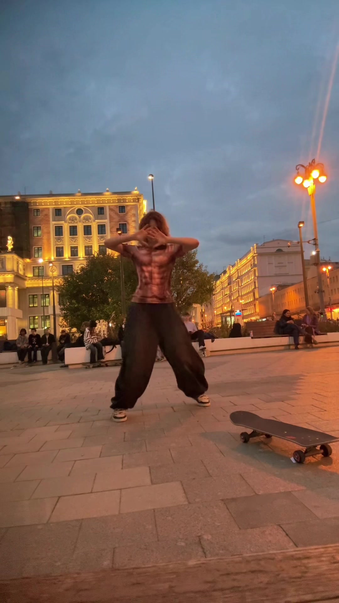 @онис