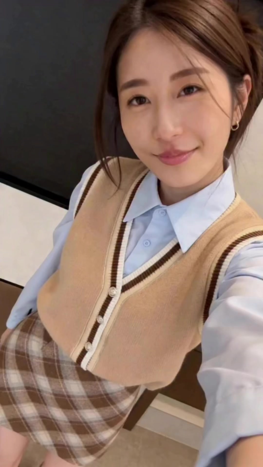 @笑いと目を