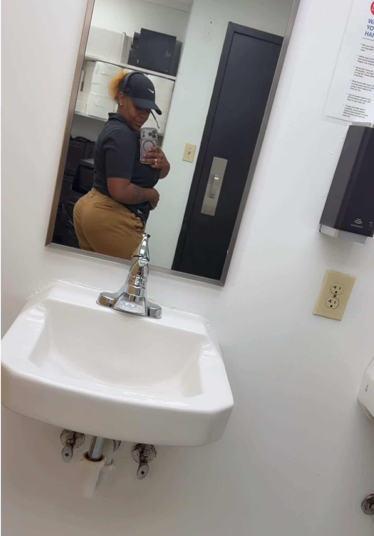 @Junae15