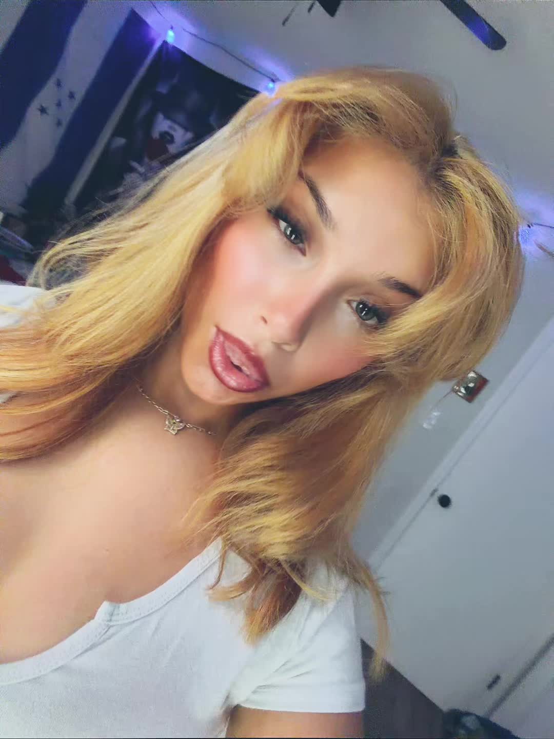 @Nikki😵💫🖤
