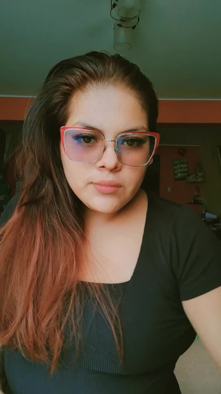 @✨🦋Yesi Salinas🦋✨