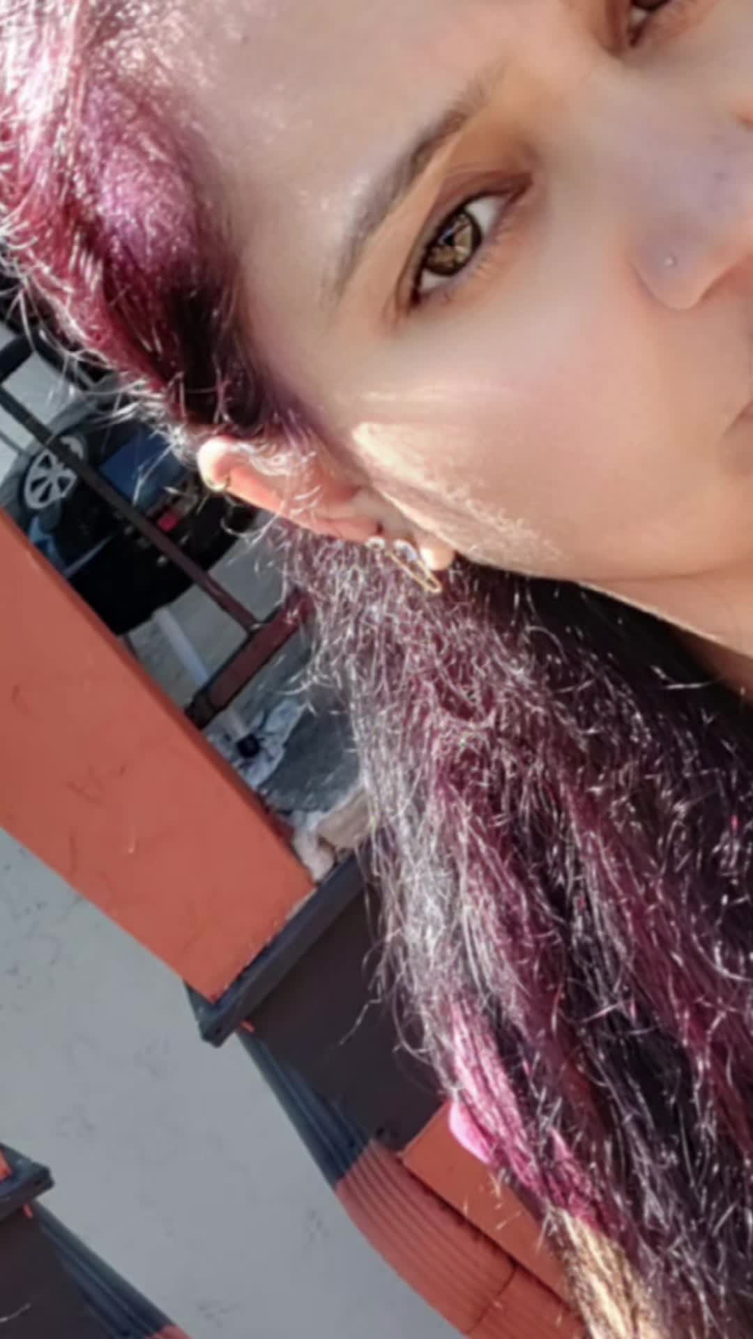 @Nia👑